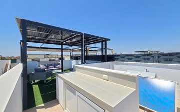 Property slide 32
