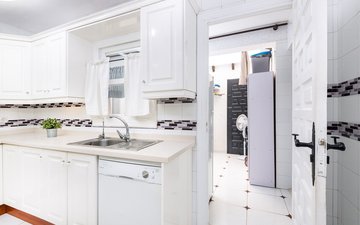 Property slide 25