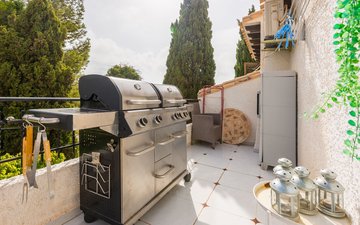 Property slide 48