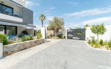 Property slide 10