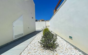 Property slide 12