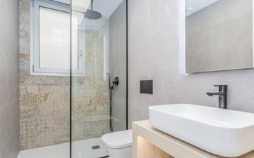 Property slide 18
