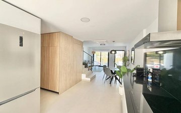 Property slide 17