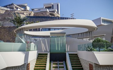 Property slide 10