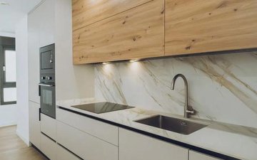 Property slide 32