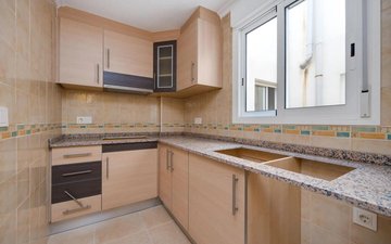 Property slide 22