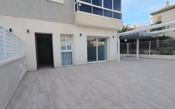 Property slide 17