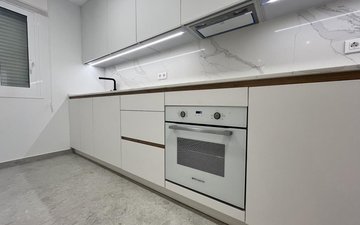 Property slide 32
