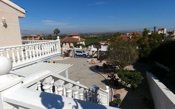 Property slide 24