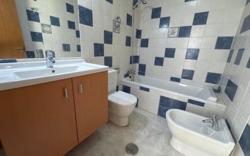 Property slide 32