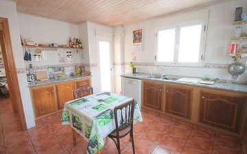Property slide 21