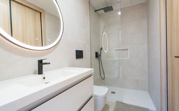 Property slide 18