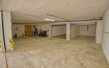 Property slide 44