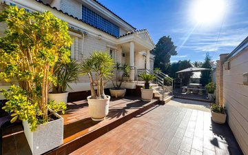 Property slide 38