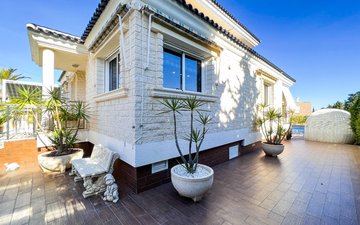 Property slide 40