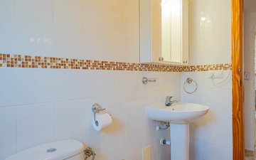 Property slide 32