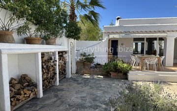 Property slide 16