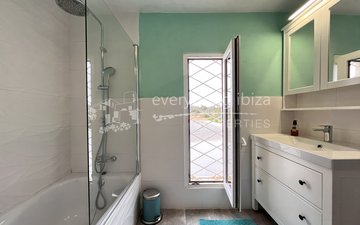 Property slide 42