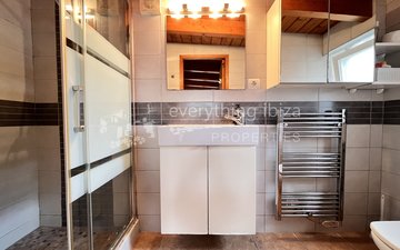 Property slide 48
