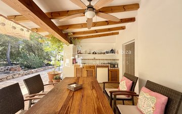 Property slide 22