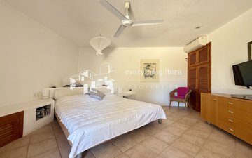 Property slide 33