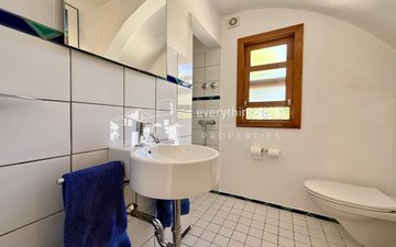 Property slide 38