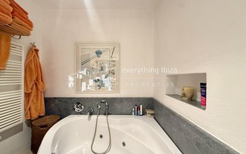 Property slide 40