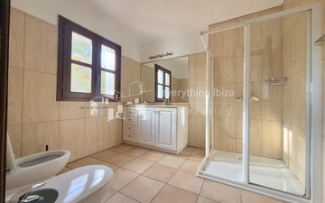 Property slide 35