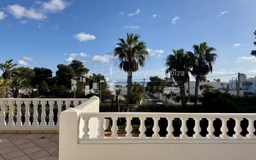 Property slide 40