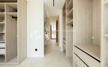 Property slide 36