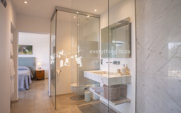 Property slide 36