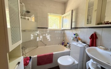 Property slide 14
