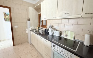 Property slide 16