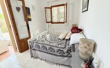 Property slide 21