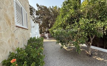 Property slide 32
