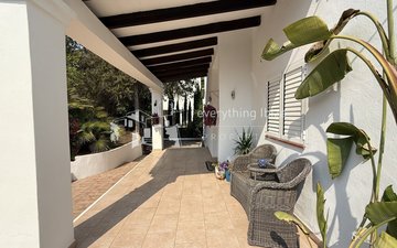 Property slide 8