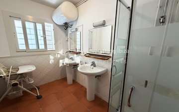 Property slide 19