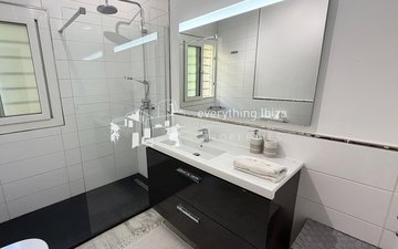 Property slide 25