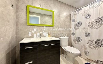 Property slide 18