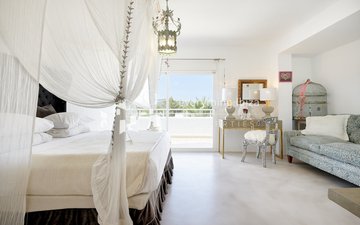 Property slide 16