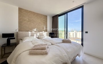 Property slide 31