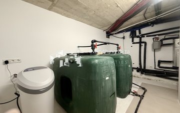 Property slide 38