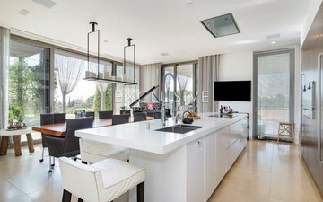 Property slide 23