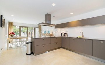 Property slide 22