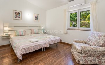 Property slide 14