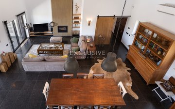 Property slide 25