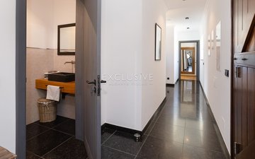 Property slide 21