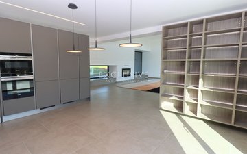 Property slide 7