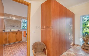 Property slide 16