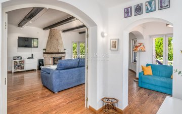 Property slide 4